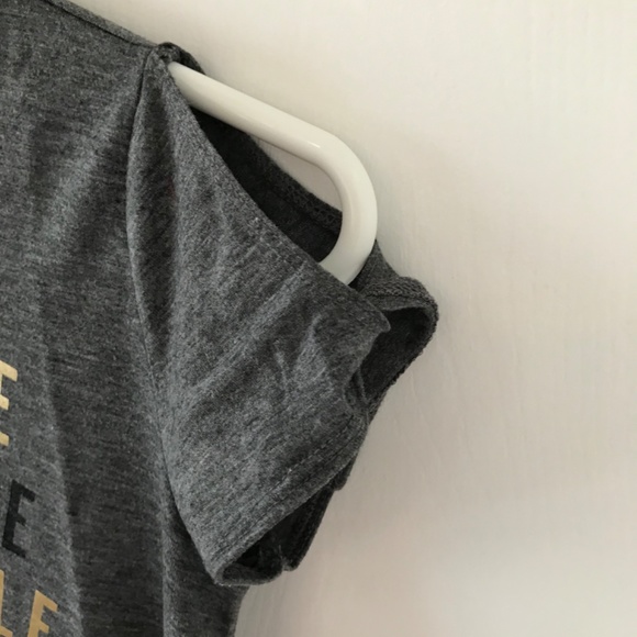 Old Navy Active gray gold Girls Rule Tee shoulder cutouts Girls Size 10 /12 - Picture 5 of 13